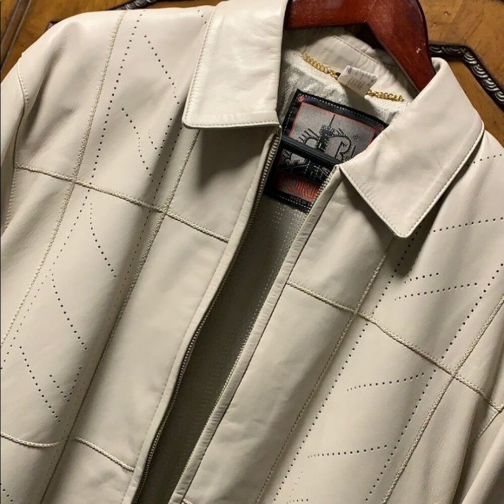 Made in Spain 100% Super soft Leather lightweight!